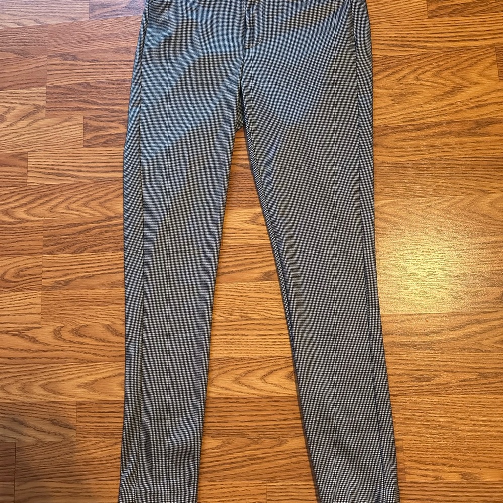Elle Women's Gray Checkered Trousers